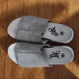 OTBT shoes
